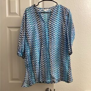 Lightweight Blue Zigzag V-Neck Tunic